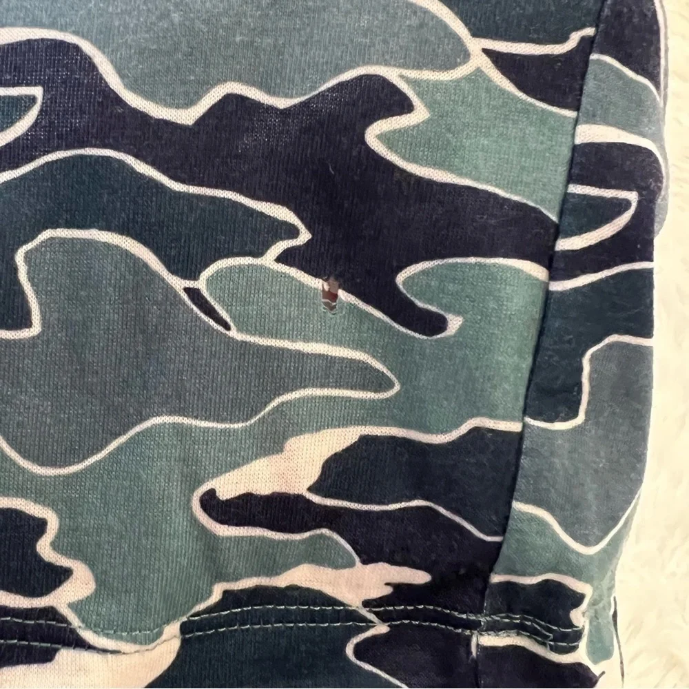 Old Navy Boys Sz Medium 8 Pajama Shirt Sleep T-Shirt Blue Camo Wave Short Sleeve